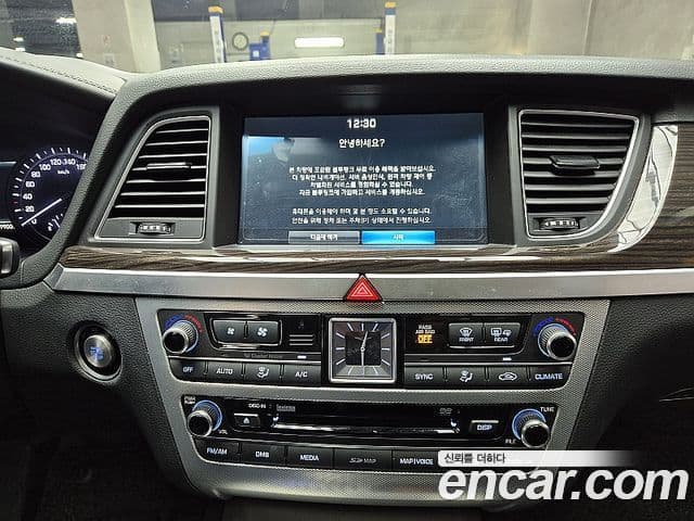 Genesis G80 Prestige, 2017 10