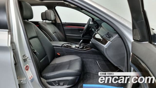 BMW 5시리즈 (F10), 2011 10