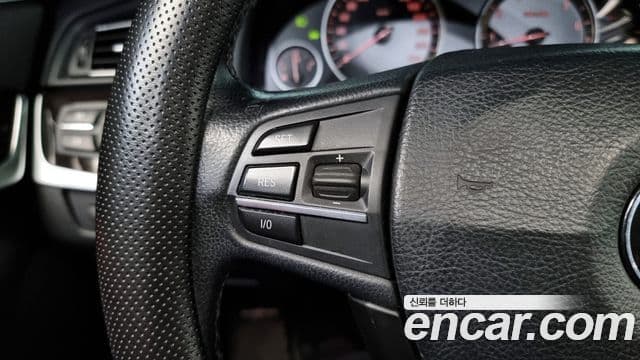 BMW 5시리즈 (F10), 2011 17