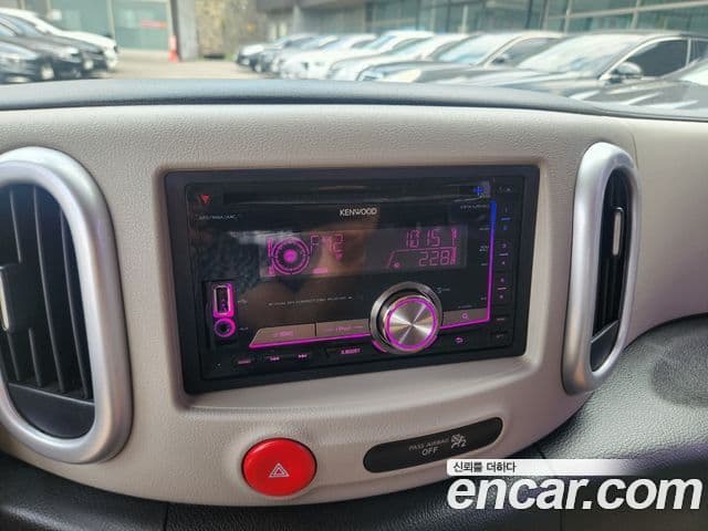 Nissan 큐브 Z12, 2012 11