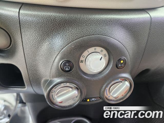 Nissan 큐브 Z12, 2012 12