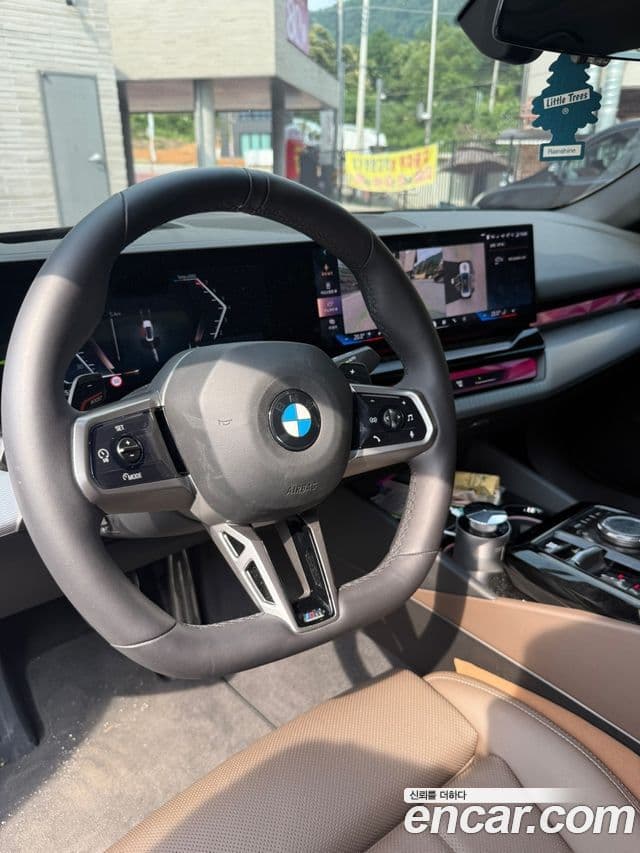 BMW 5시리즈 (G60) 520i M Sport, 2025 6
