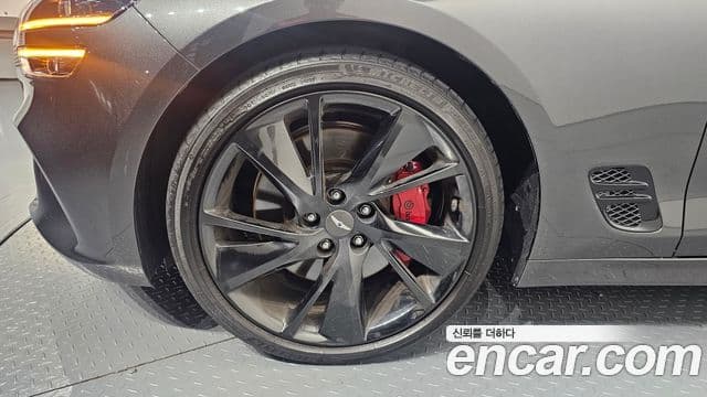 Genesis The / новый New G70, 2023 все фото