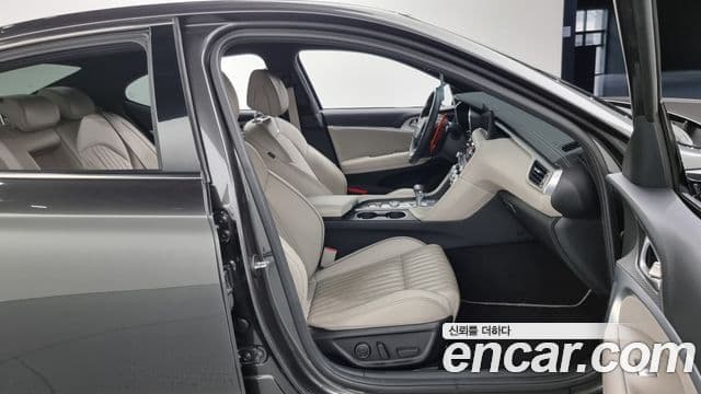 Genesis The / новый New G70, 2023 10