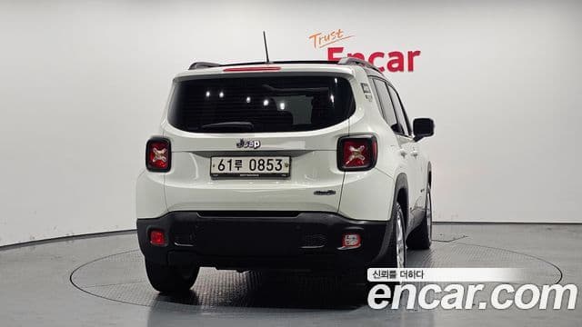 Jeep Renegade 2.4 Longitude, 2015 4