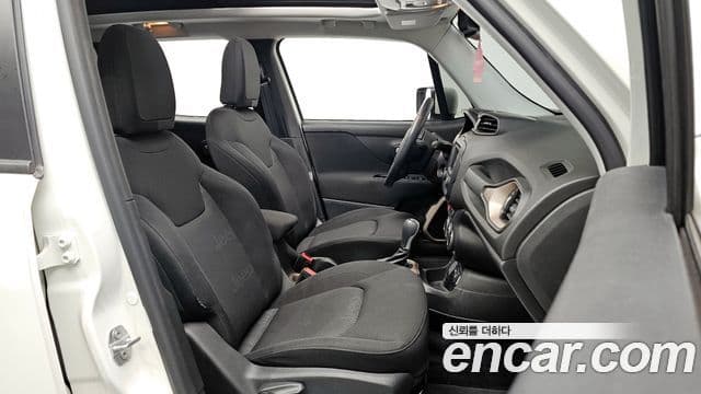 Jeep Renegade 2.4 Longitude, 2015 10