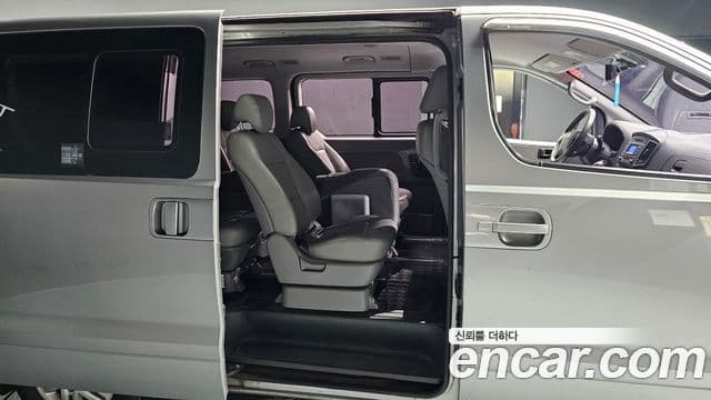 Hyundai Grand Starex Smart, 2016 10