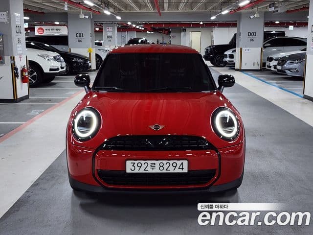 Mini Cooper C 4세대 Essential, 2025 3