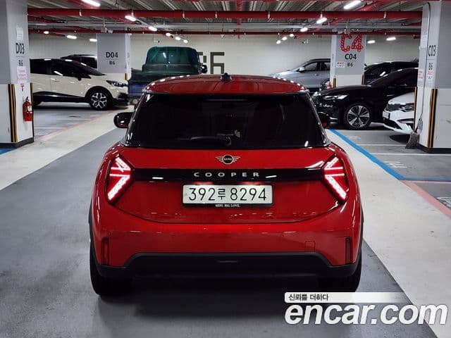 Mini Cooper C 4세대 Essential, 2025 4
