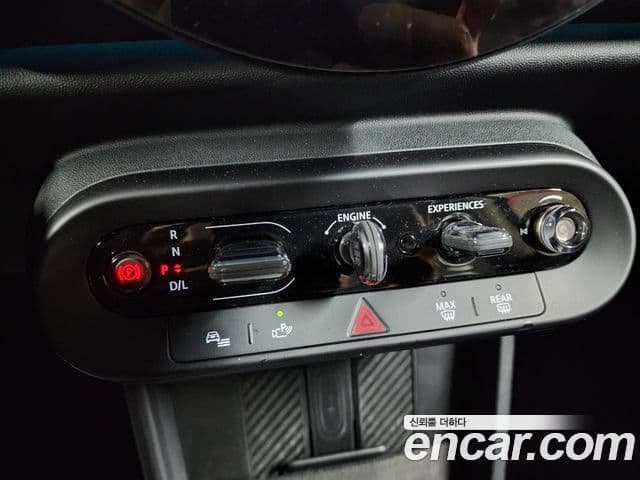 Mini Cooper C 4세대 Essential, 2025 8