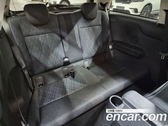 Mini Cooper C 4세대 Essential, 2025 10