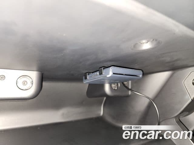 Mini Cooper C 4세대 Essential, 2025 18