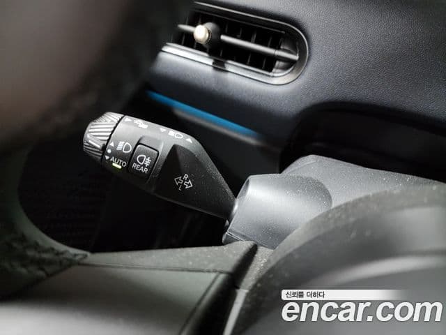 Mini Cooper C 4세대 Essential, 2025 19