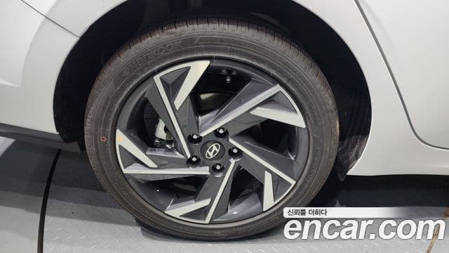 Hyundai The / новый New Avante (CN7) Modern, 2025 все фото