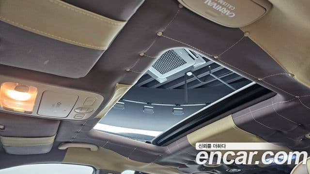 Kia Carnival R New Carnival лимузин GLX, 2011 19