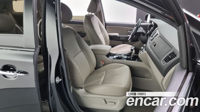 Kia The / новый New Carnival Prestige, 2019 12