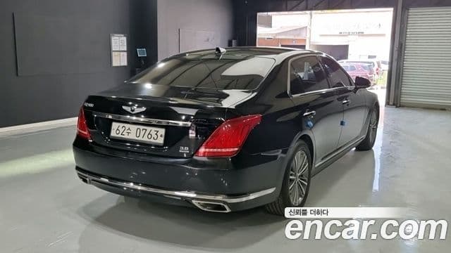 Genesis EQ900 Luxury, 2016 2