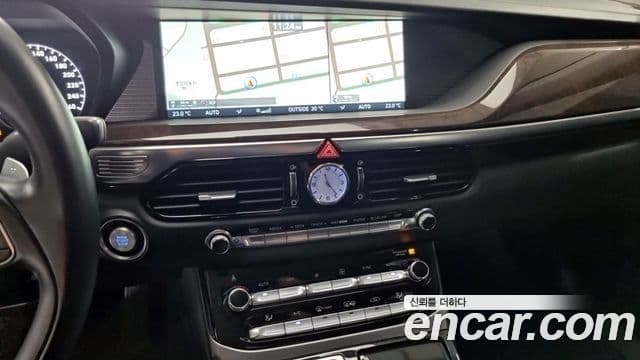 Genesis EQ900 Luxury, 2016 12