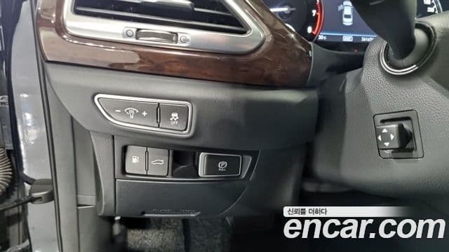 Genesis EQ900 Luxury, 2016 18