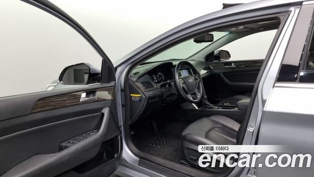 Hyundai LF Sonata 2.0 Smart, 2015 12