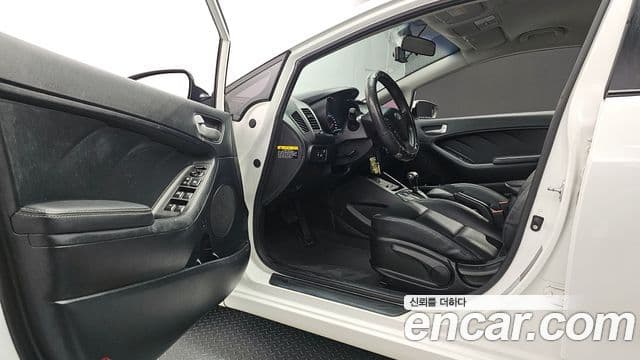 Kia K3 Deluxe, 2015 10