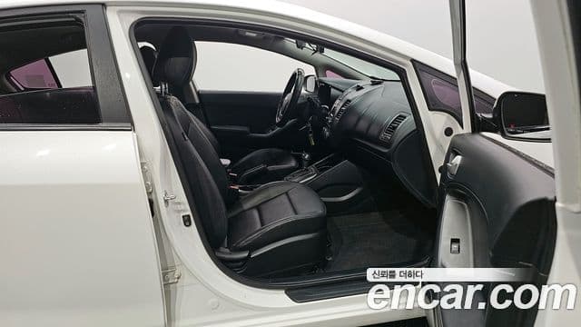 Kia K3 Deluxe, 2015 11