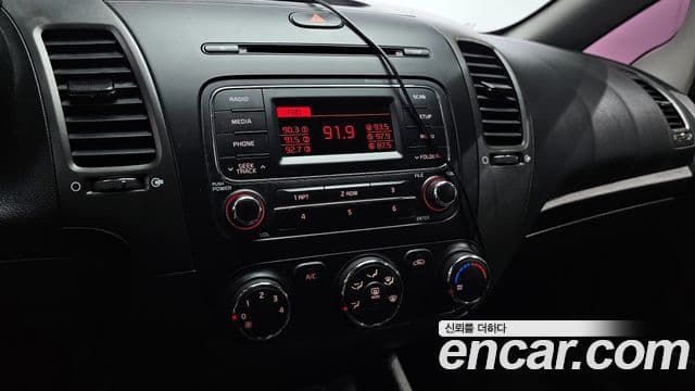 Kia K3 Deluxe, 2015 14