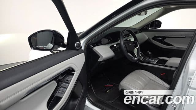 Land Rover Range Rover Evoque 2세대 P250 SE, 2023 11