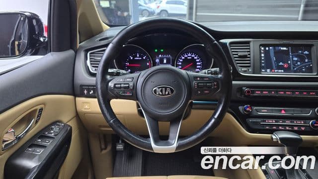 Kia All New Carnival Noblesse, 2018 13