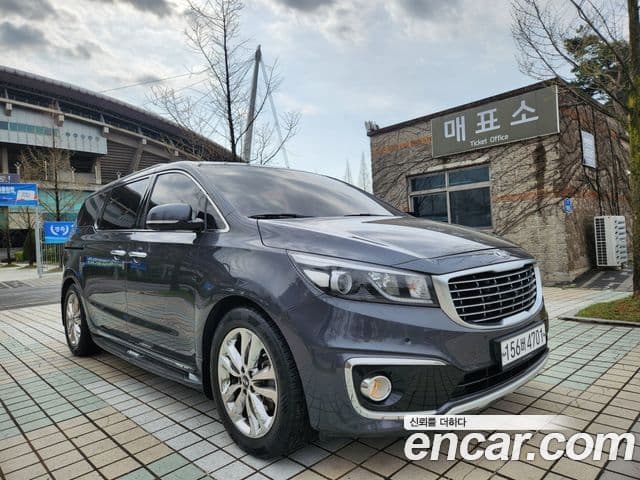 Kia All New Carnival VIP, 2015 1