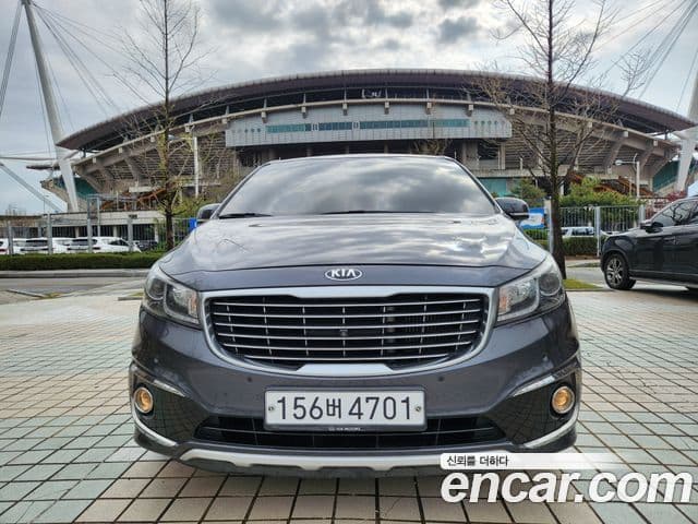 Kia All New Carnival VIP, 2015 3