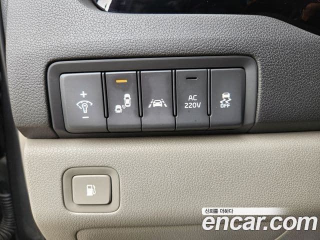 Kia All New Carnival VIP, 2015 15