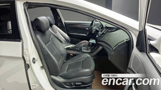 Hyundai i40 살룬 Modern, 2012 11