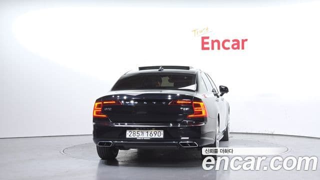Volvo S90 T8 AWD Excellence, 2020 4
