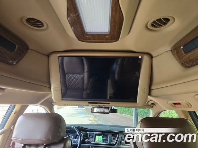 Kia All New Carnival Noblesse, 2018 10