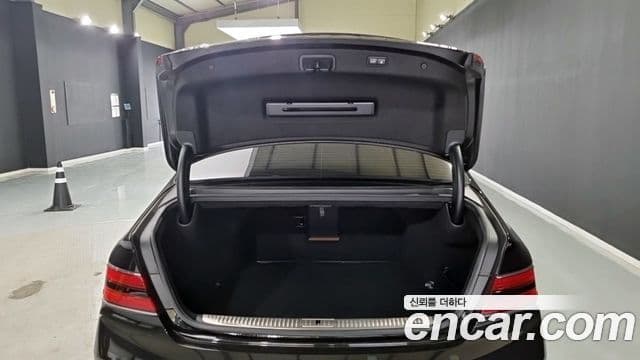 Genesis G90 Prestige, 2019 17