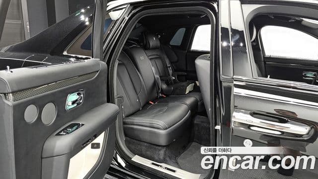 Rolls-Royce 고스트 2세대 6.7 V12 чёрный эмблема, badge, 2023 12