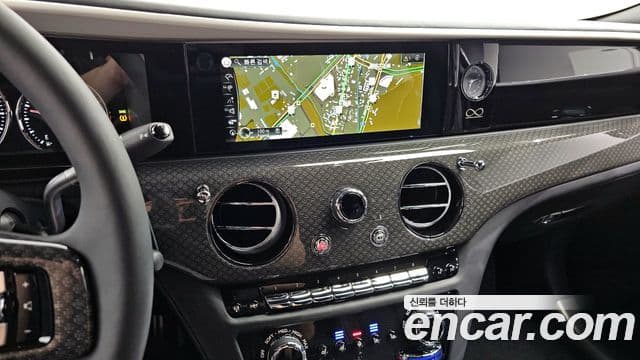 Rolls-Royce 고스트 2세대 6.7 V12 чёрный эмблема, badge, 2023 14