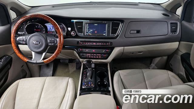 Kia All New Carnival Noblesse, 2016 7