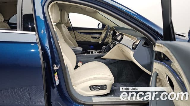 Bentley Flying Spur 3세대 4.0 Azure, 2024 11