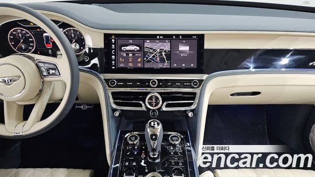 Bentley Flying Spur 3세대 4.0 Azure, 2024 14