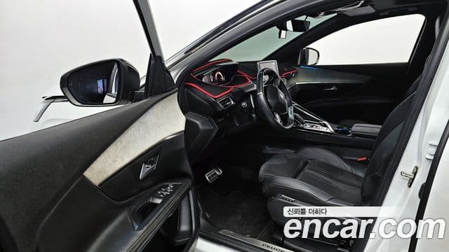 Peugeot 5008 2세대 1.5 BlueHDi GT, 2021 11