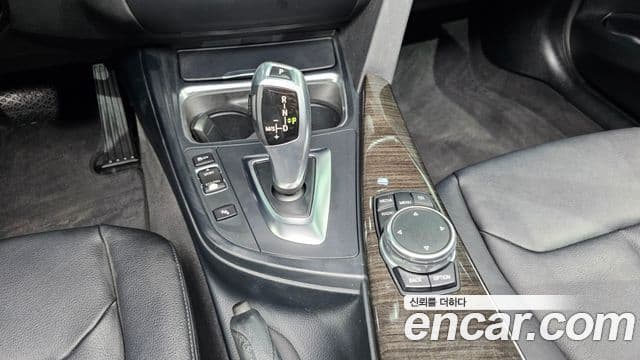 BMW 3시리즈 (F30), 2015 9