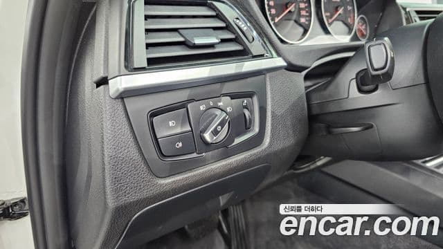 BMW 3시리즈 (F30), 2015 19