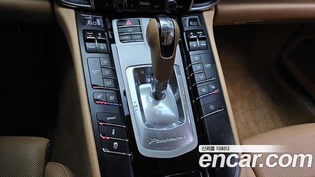 Porsche Panamera 970, 2016 9