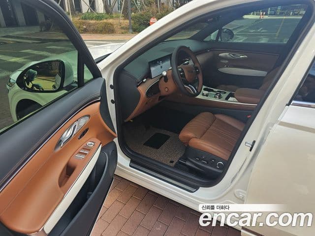 Genesis GV70, 2025 9