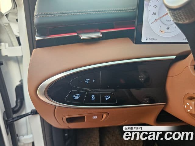 Genesis GV70, 2025 12