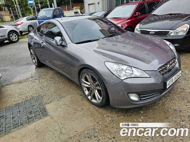 Hyundai Genesis купе 200 турбо P, 2009 1