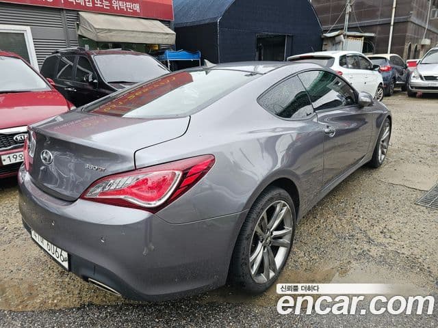 Hyundai Genesis купе 200 турбо P, 2009 2