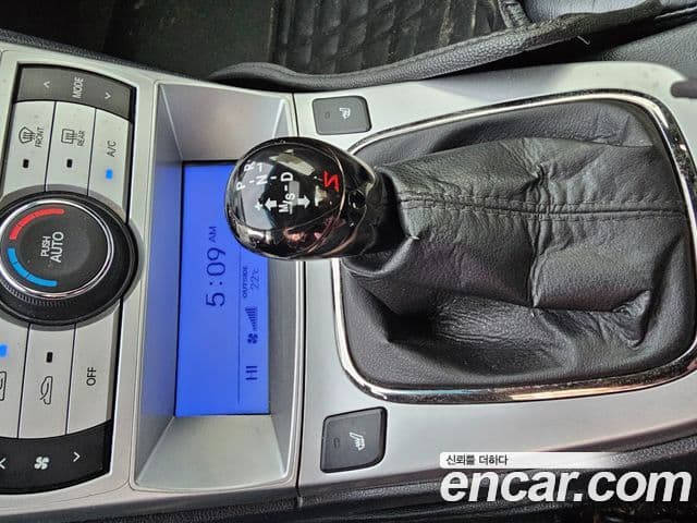 Hyundai Genesis купе 200 турбо P, 2009 9